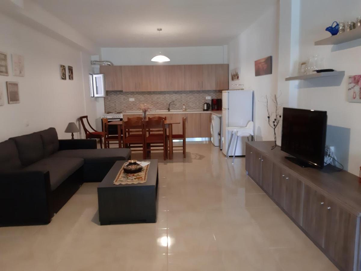 Maria Lemoni Swimming Pool Apartment เนอา สกีโอนี ภายนอก รูปภาพ