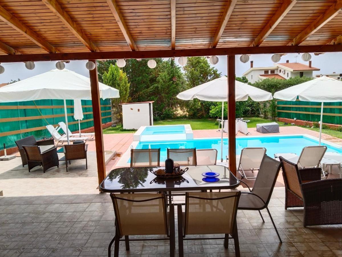 Maria Lemoni Swimming Pool Apartment เนอา สกีโอนี ภายนอก รูปภาพ