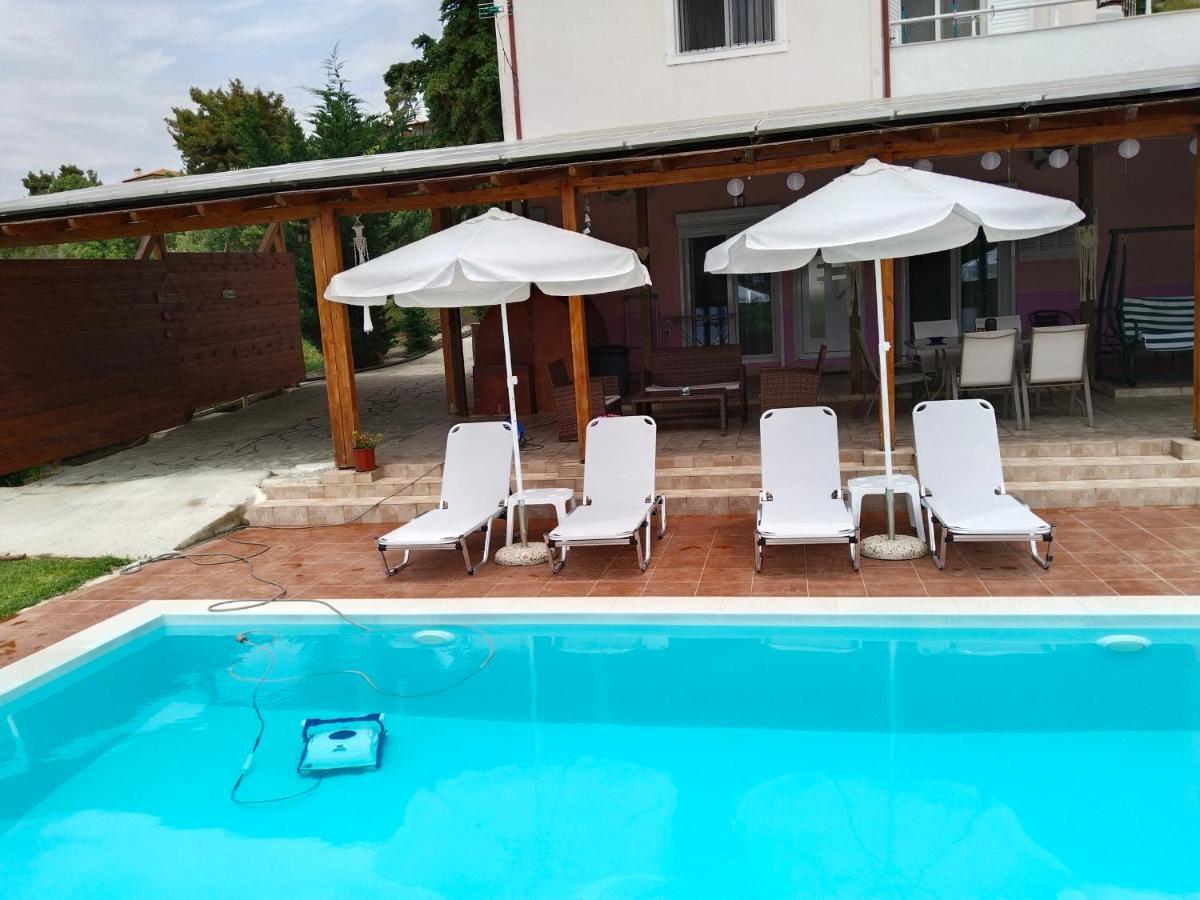Maria Lemoni Swimming Pool Apartment เนอา สกีโอนี ภายนอก รูปภาพ