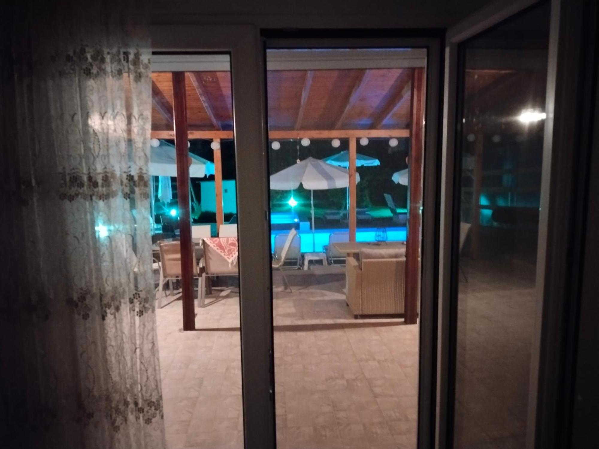 Maria Lemoni Swimming Pool Apartment เนอา สกีโอนี ภายนอก รูปภาพ